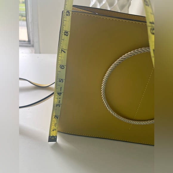 ZARA RARE Unusual Big Square Bag Harvest Gold with Metal Handles EUC - Picture 7 of 8